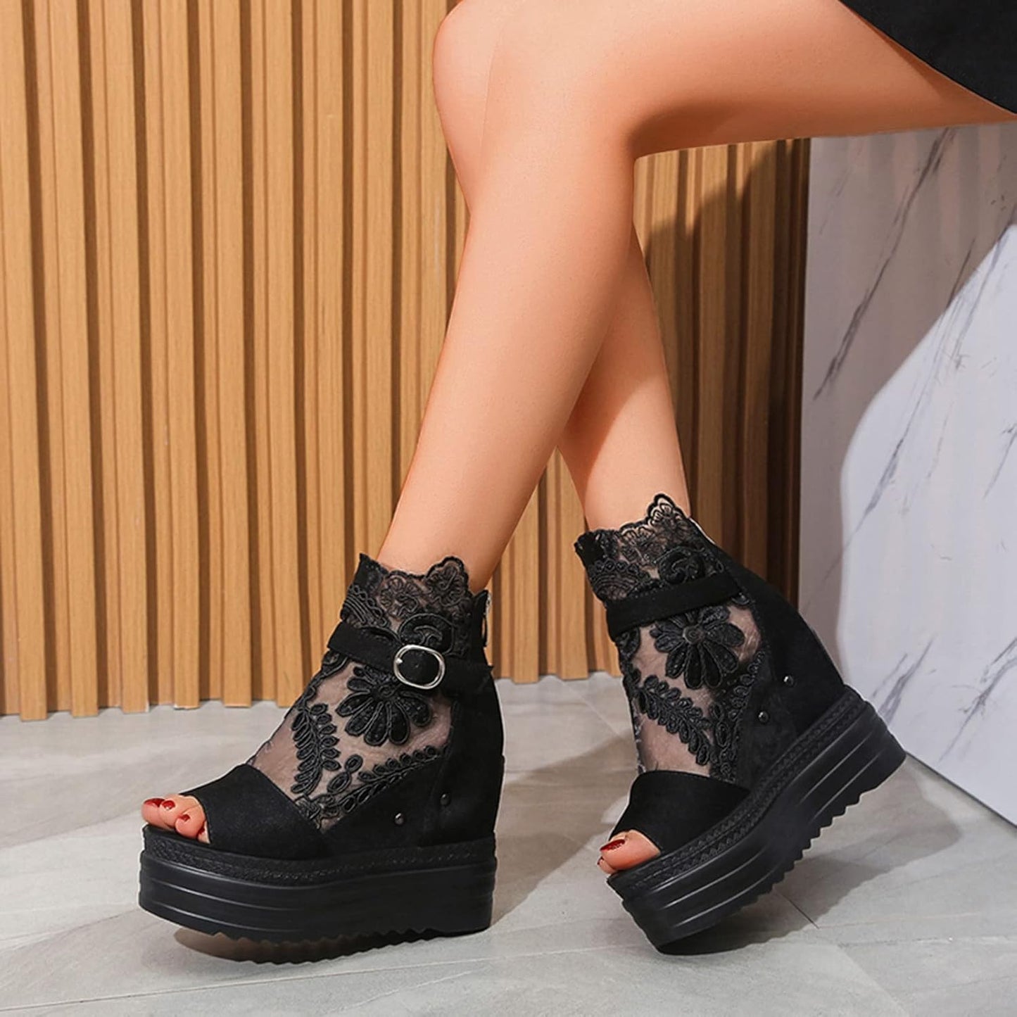 Breathable Mesh Open Toed Back Zippered High Soled Sandals