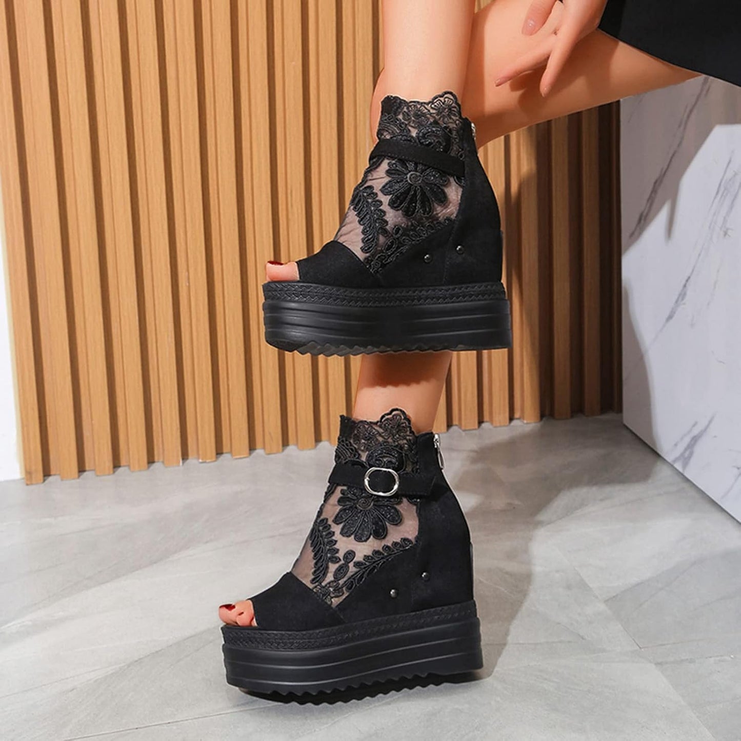 Breathable Mesh Open Toed Back Zippered High Soled Sandals