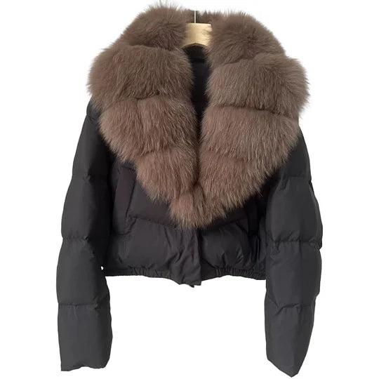 Women's short, fashionable and warm jacket with faux fur collar