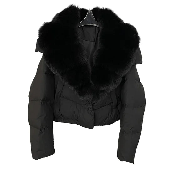 Women's short, fashionable and warm jacket with faux fur collar
