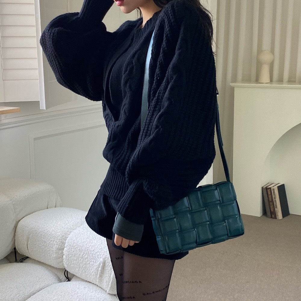 Cable knit pullover sweater