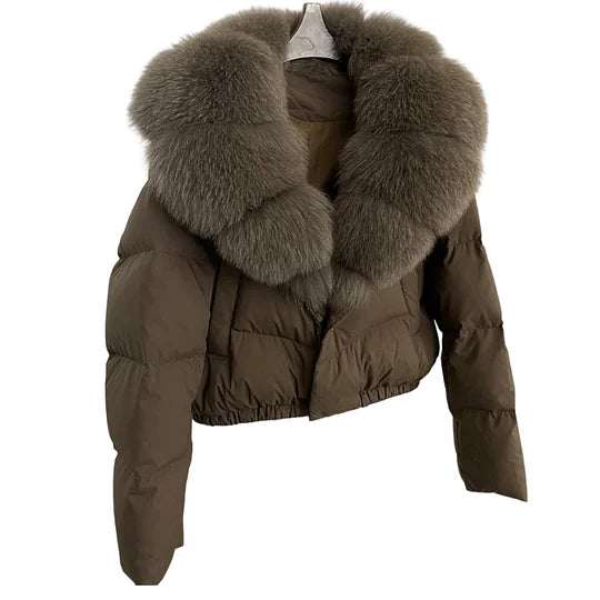 Women's short, fashionable and warm jacket with faux fur collar
